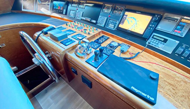 CURIOSITY yacht for sale 18