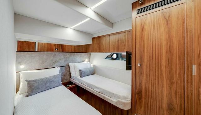 noname yacht for sale 32