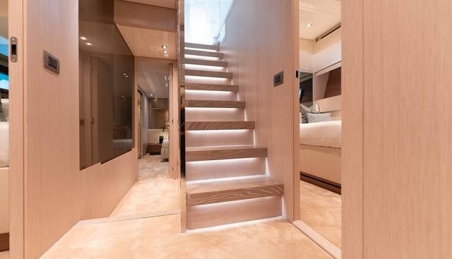 La yacht for sale 29