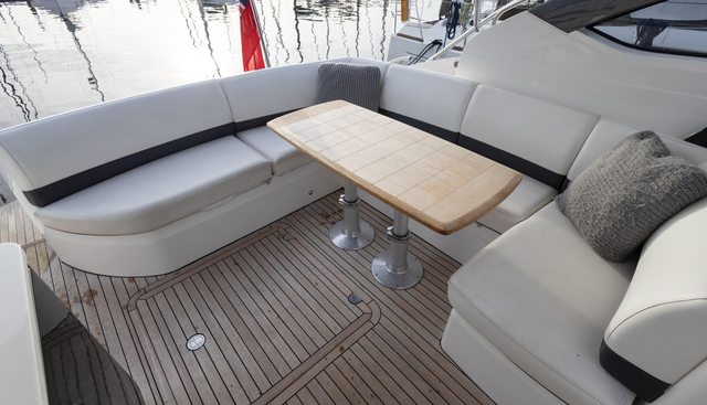 Viola III yacht for sale 44