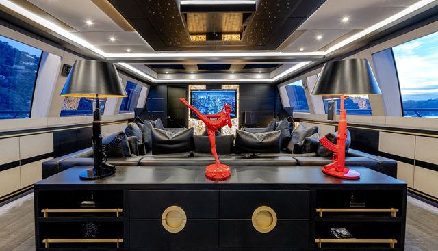Black Legend yacht for sale 18