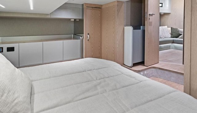 noname yacht for sale 24