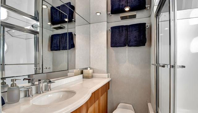 DANIELLE yacht for sale 37