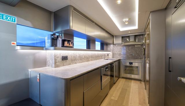 EBYSHINE yacht for sale 28