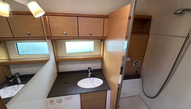 Moonlight Lady yacht for sale 19