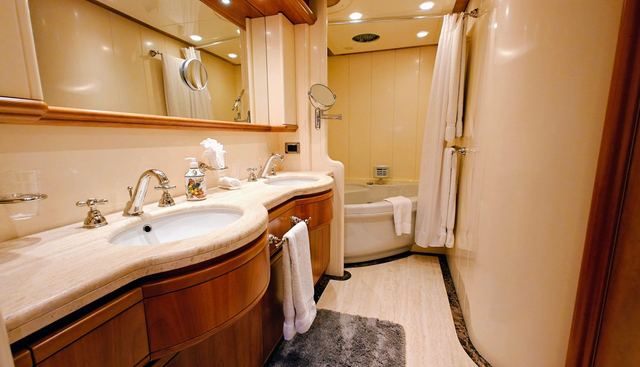 noname yacht for sale 13