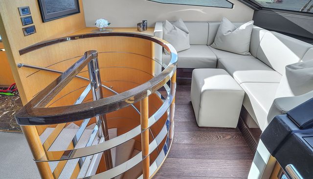 M4 yacht for sale 27