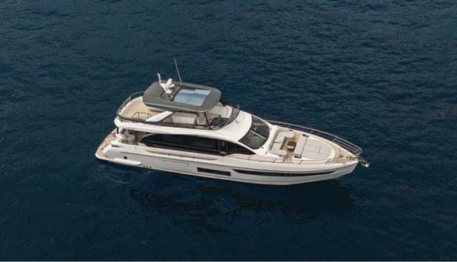 Azimut 72 Fly  yacht for sale 7
