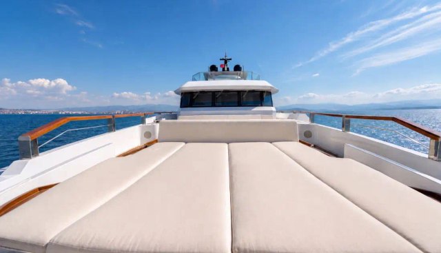 Mereley I yacht for sale 29