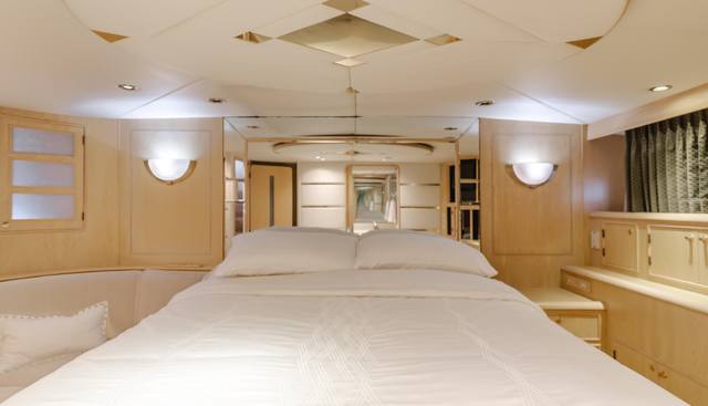 ARTEMIS yacht for sale 28