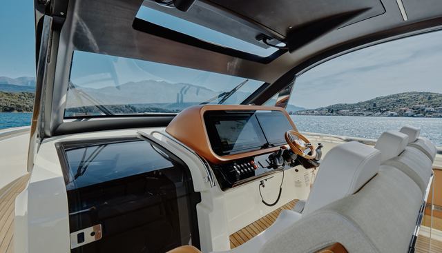 noname yacht for sale 9