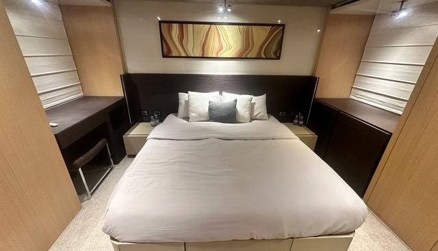 SL94 yacht for sale 29