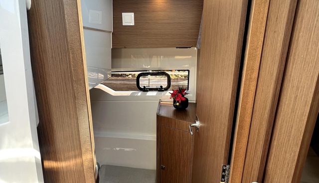Relation Ship yacht for sale 35