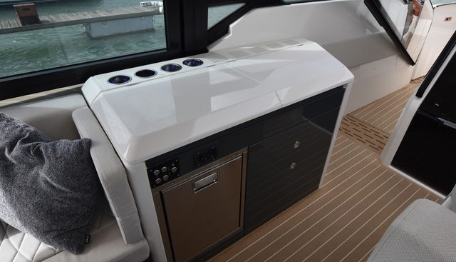 COATSEY yacht for sale 25