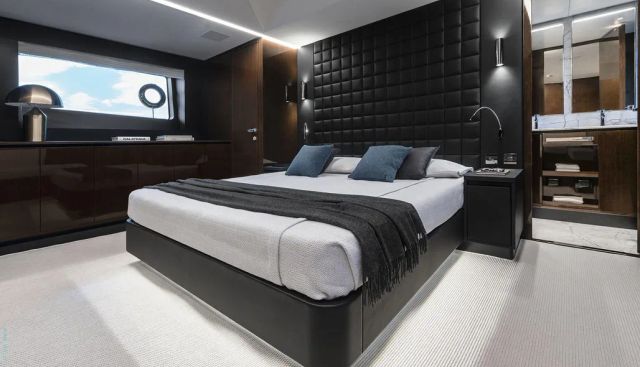 RIVA DIVA yacht for sale 24