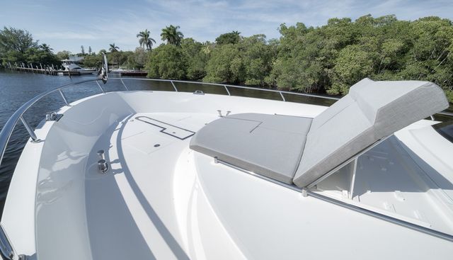 Live Mas yacht for sale 24