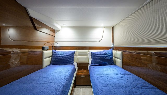 MISS AMY yacht for sale 40
