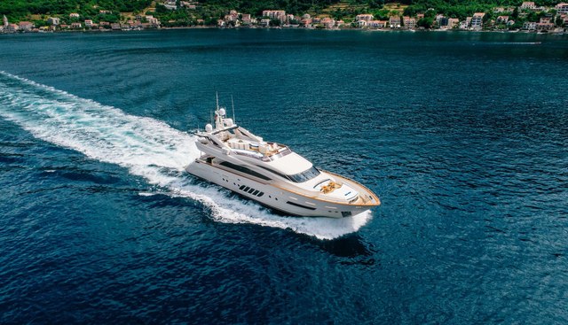 Lady Mura yacht for sale 32