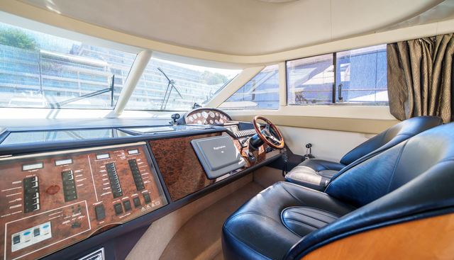 LUFY yacht for sale 23