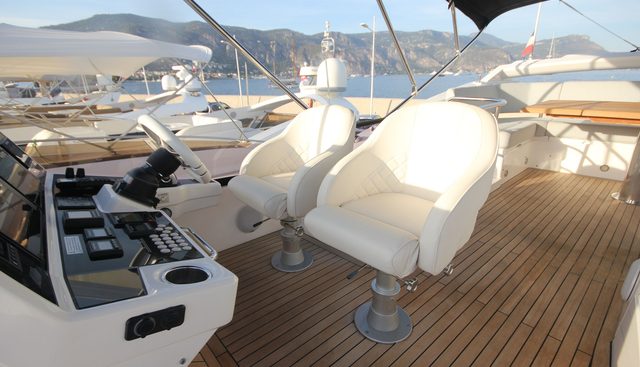 SUZY Q yacht for sale 9