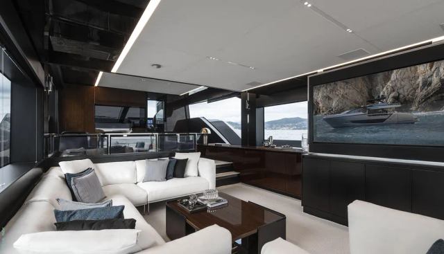 RIVA DIVA yacht for sale 7