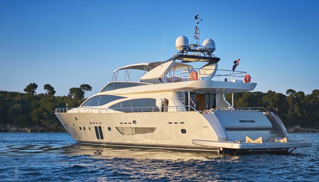 Hummingbird yacht for sale 35