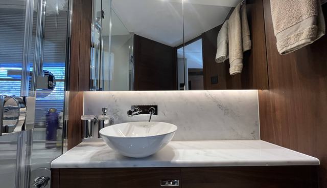 noname yacht for sale 33