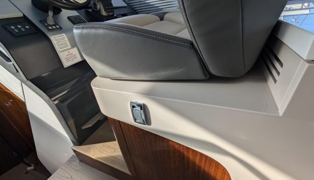 Seakeeper Gyro yacht for sale 39