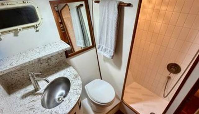 Ocean Jewel yacht for sale 27