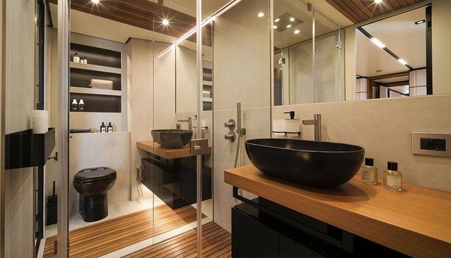 Carat yacht for sale 19