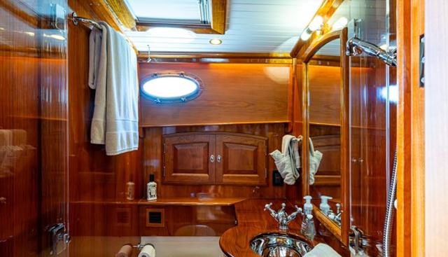 VERA NORTH yacht for sale 24