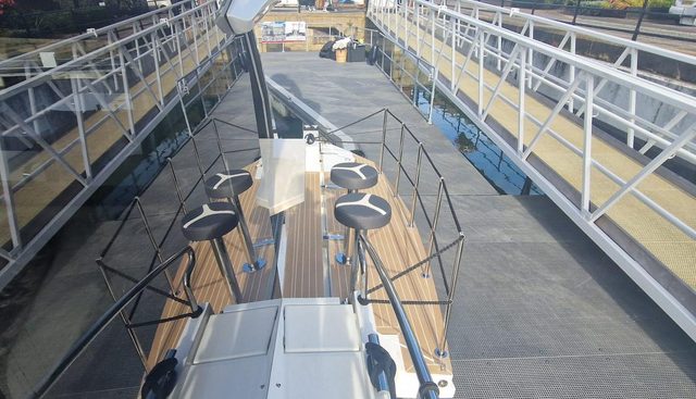 ALOUISE yacht for sale 19