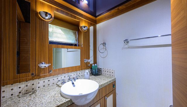 ST. TROPEZ yacht for sale 52