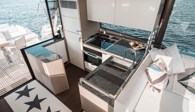 noname yacht for sale 37