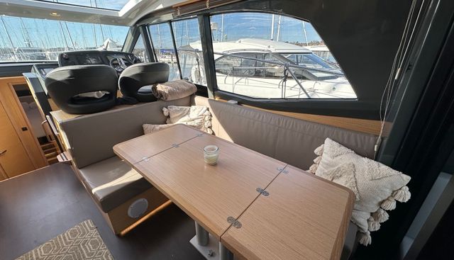 Hattie Grace yacht for sale 17