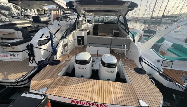 2026 Vida 33HT yacht for sale 2