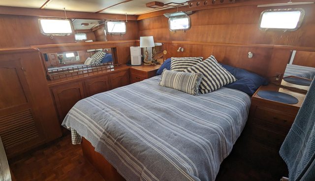 Sand and Stars yacht for sale 27