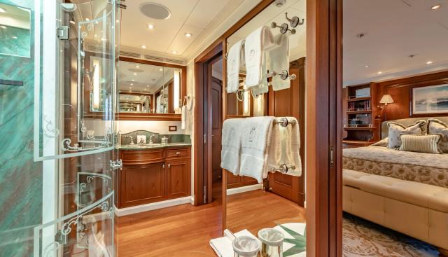 Shadowl yacht for sale 55