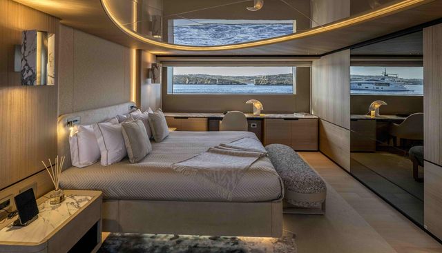 UNIQUE S yacht for sale 5