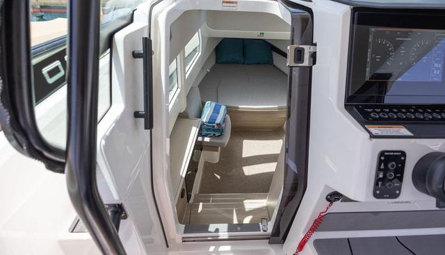 Sunnydaze yacht for sale 32