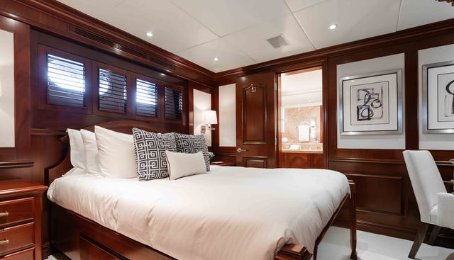 Summerdance yacht for sale 19