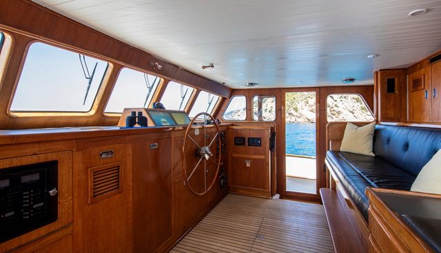 Santa Maria yacht for sale 30