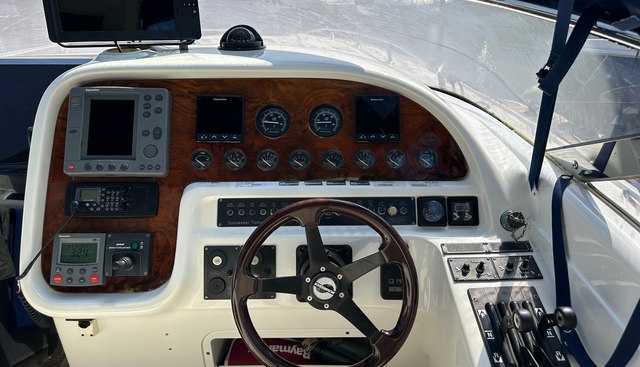 Locomotion yacht for sale 9