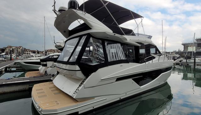ALLOUISE yacht for sale 2