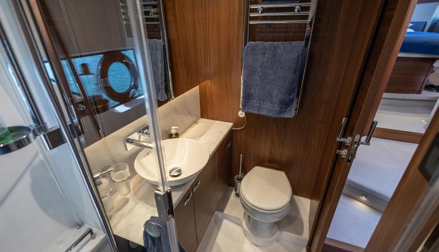 noname yacht for sale 30