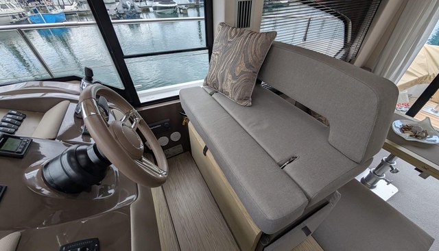 Lucky Us yacht for sale 17