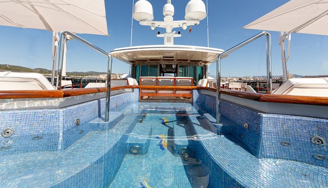 QUEEN MAVIA yacht for sale 3