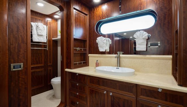 BEYOND CAPRICORN yacht for sale 17