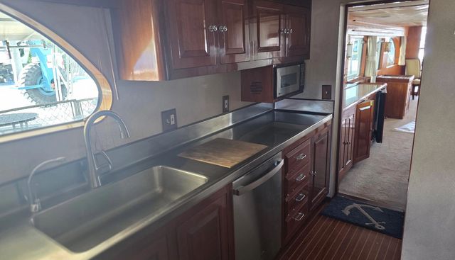Orion yacht for sale 35
