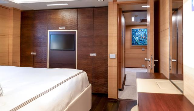 PATIENCE yacht for sale 23